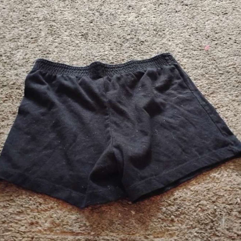 Colorful shorts with Text Design - Picture 2 of 3